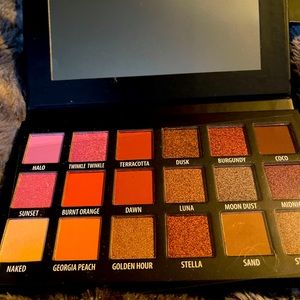 ⭐️ KAB Cosmetics Day + Night Eyeshadow Palette ⭐️